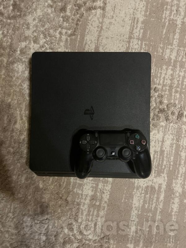 Sony - PlayStation 4