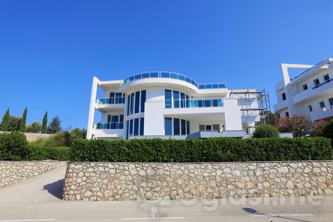 Vila 376m2 - Bar - Dobra Voda