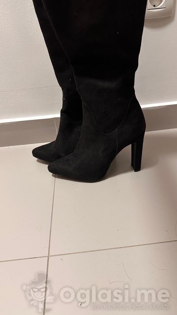 elegantne crne duge čizme