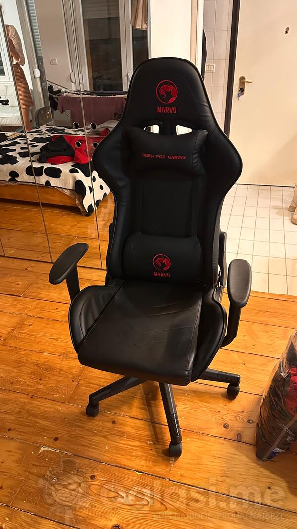 udobna luksuzna gejmerska stolica