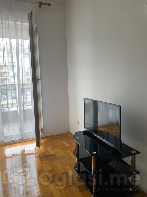 Garsonjera 33m2 - Podgorica - Stari Aerodrom