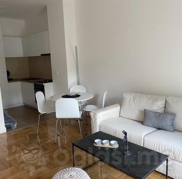 Jednosoban stan 46m2 - Tivat - Tivat (uži dio)