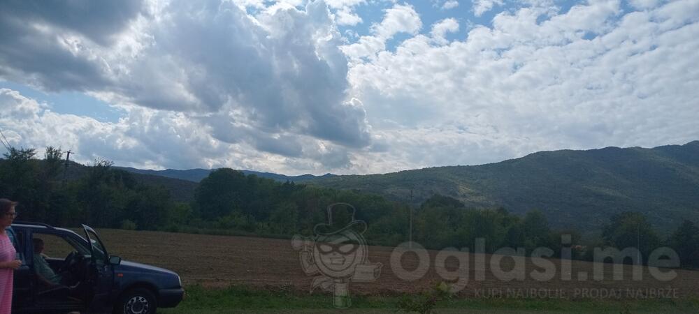 Poljoprivredno zemljište 8300m2 - Danilovgrad - Ćurilac