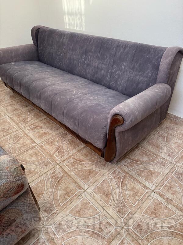 Prodajem dva kauca moze i 1 