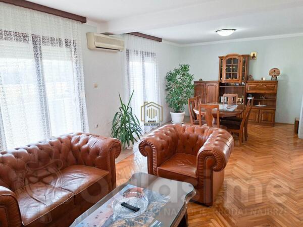Trosoban stan 100m2 - Podgorica - Zagorič