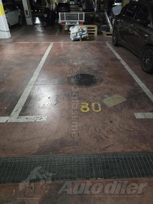 Garaža 12m2 - Podgorica - Stari Aerodrom