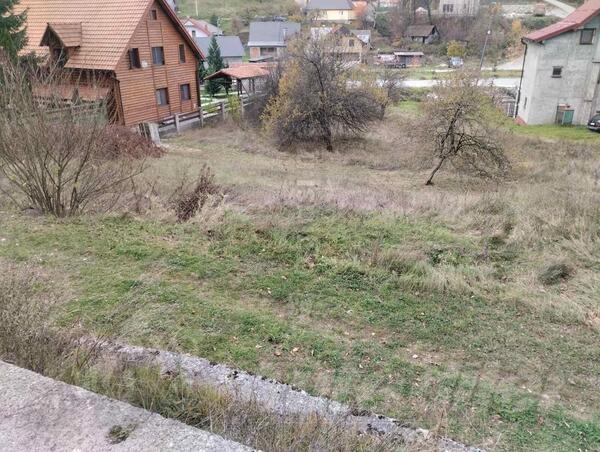 Građevinsko zemljište 1060m2 - Kolašin - Braće Vujisića