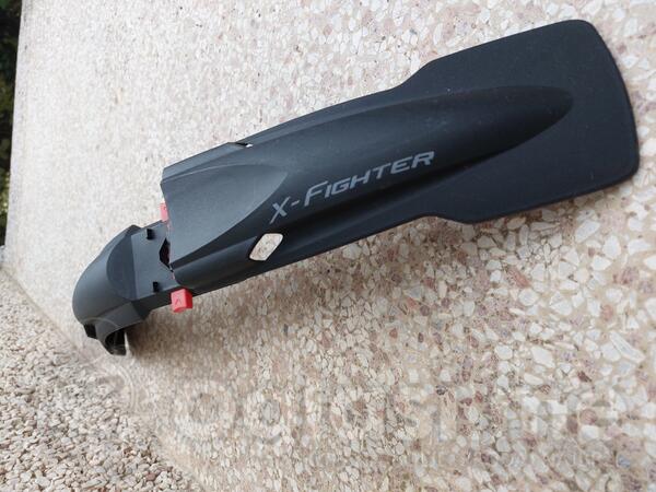 Prednji PVC blatobran X-Fighter za MTB 26"-29" POLISPORT crn