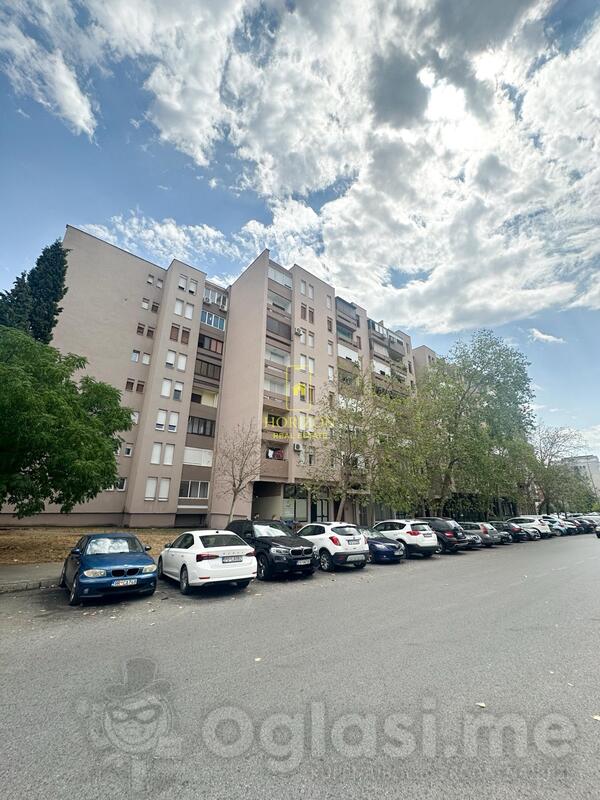 Trosoban stan 95m2 - Podgorica - Blok 6