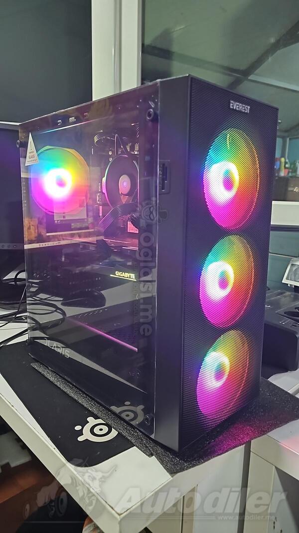 RYZEN GEJMER (9600X, 32GB, RX 7600, SSD 500GB...) - AMD Ryzen 5 - 32GB GB DDR5 - HDD + SSD