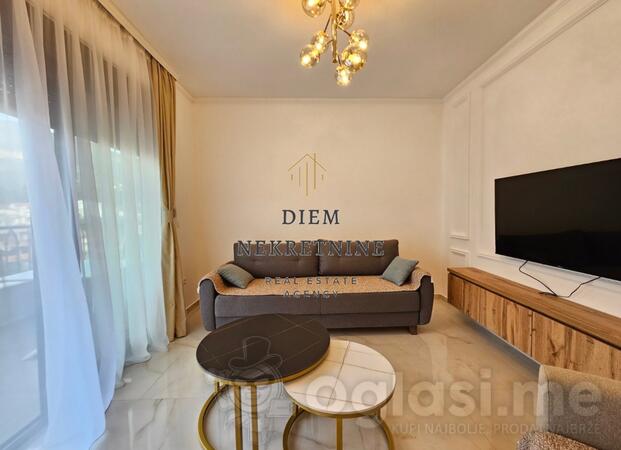 Jednosoban stan 53m2 - Bar - Čeluga