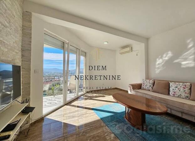 Trosoban stan 150m2 - Bar - Stari Bar