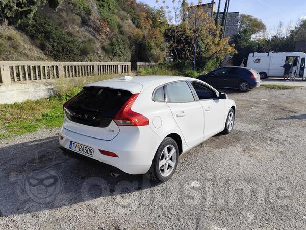 Volvo - V40 - 2.0 D2