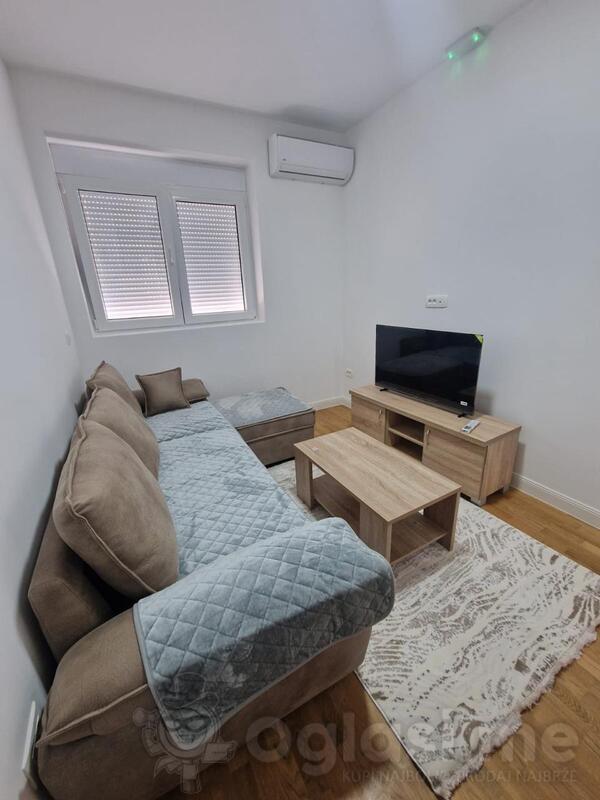 Jednosoban stan 35m2 - Bar - Centar grada