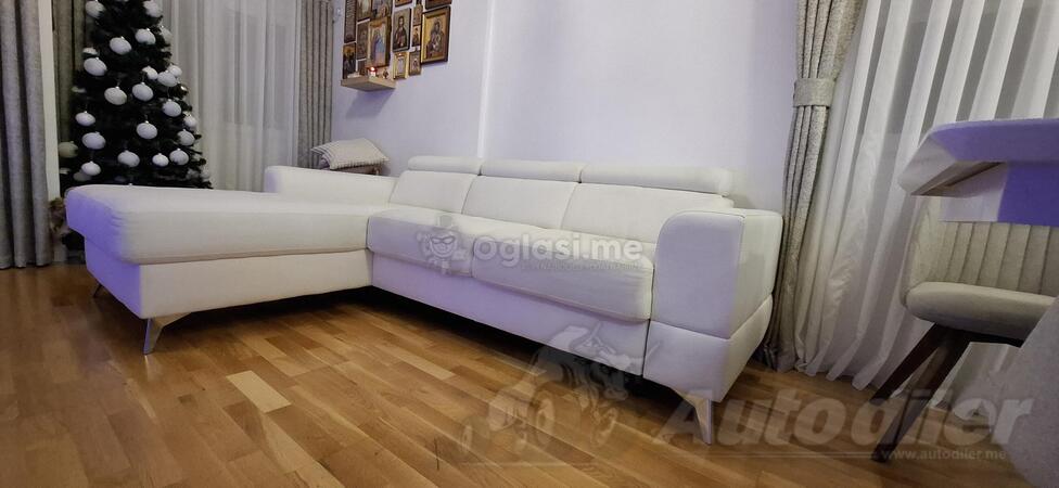 Prodajem ugaonu garnituru 260*190