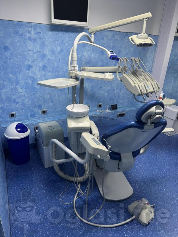 Stomatoloske stolice marke Gnatus cijena za dvije 2200