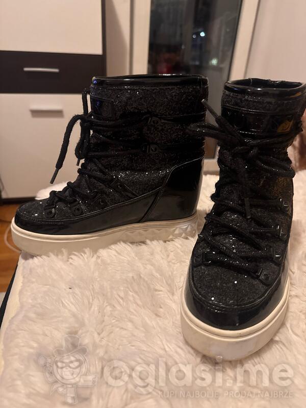 Guess cizme