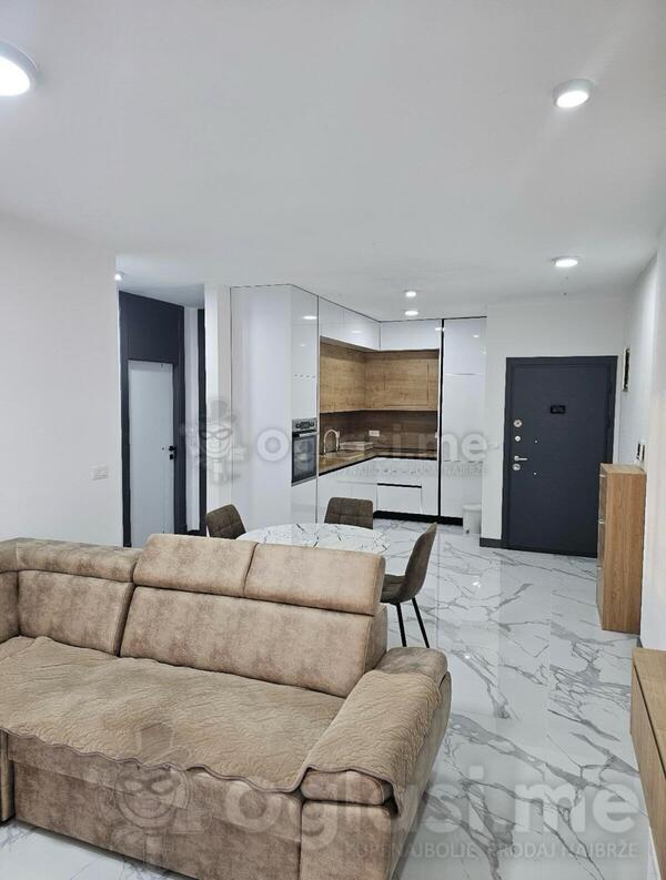 Dvosoban stan 72m2 - Bar - Bjeliši