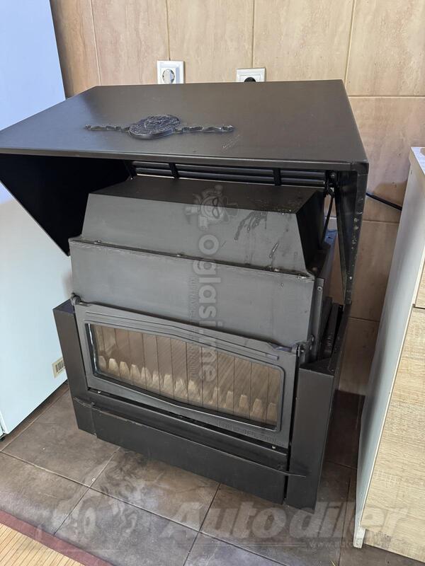 Prodajem Alfa Kamin sa 5,5m3 drva