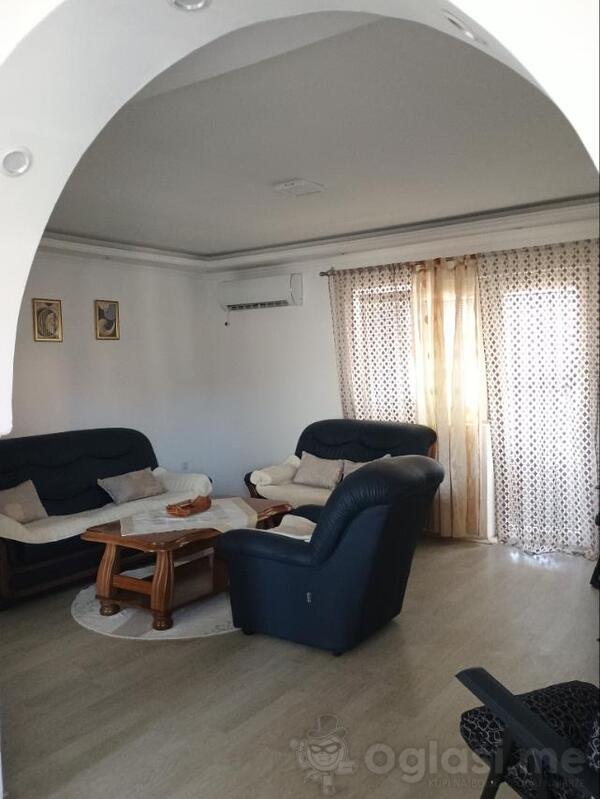 Porodična kuća 120m2 - Nikšić - > Okolina grada