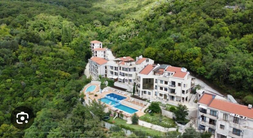 Jednosoban stan 39m2 - Herceg Novi - > Okolina grada