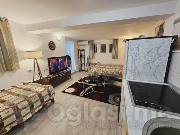 Garsonjera 32m2 - Tivat - Mažina