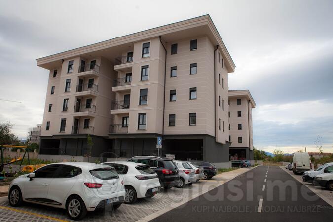 Jednosoban stan 41m2 - Podgorica - Tološi posle Elastik fabrike