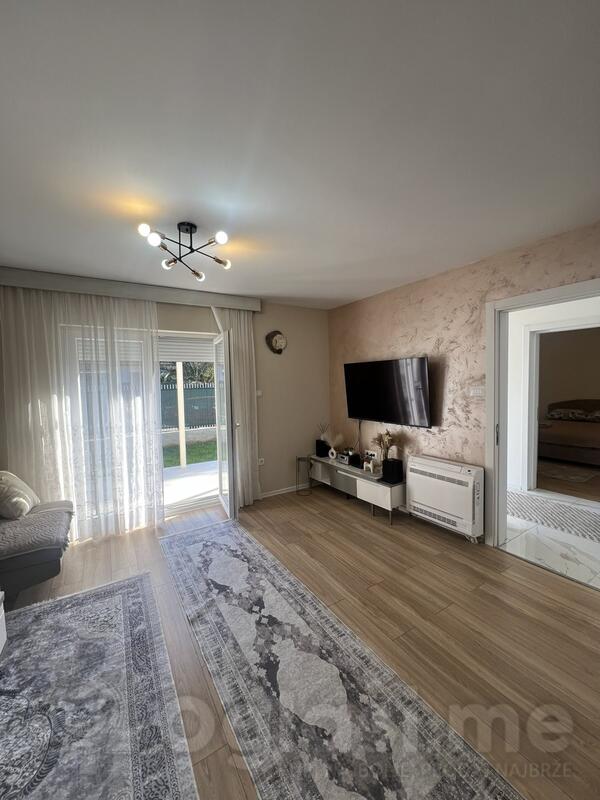 Porodična kuća 64m2 - Podgorica - Pobrežje