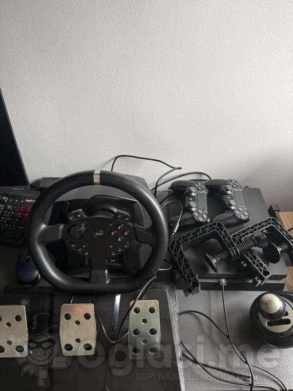 Sony - PlayStation 4