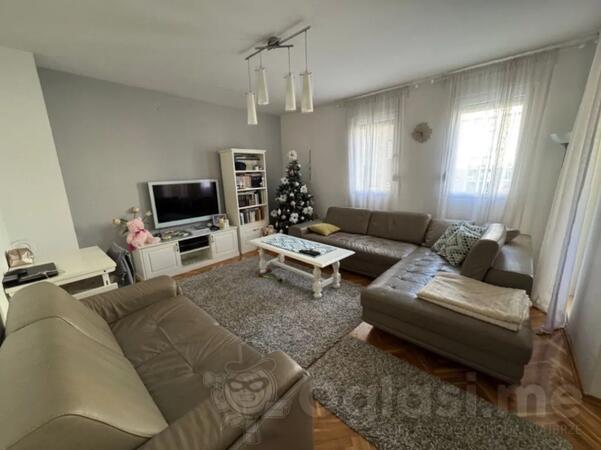 Trosoban stan 87m2 - Podgorica - Blok 6