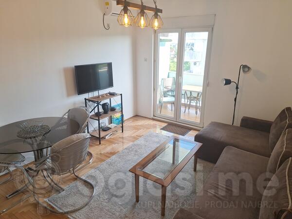 Jednoiposoban stan 45m2 - Podgorica - Pobrežje