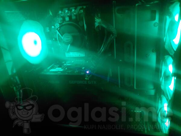 Intel i3 - Beast fury 8 gbGB GB DDR4 - SSD disk