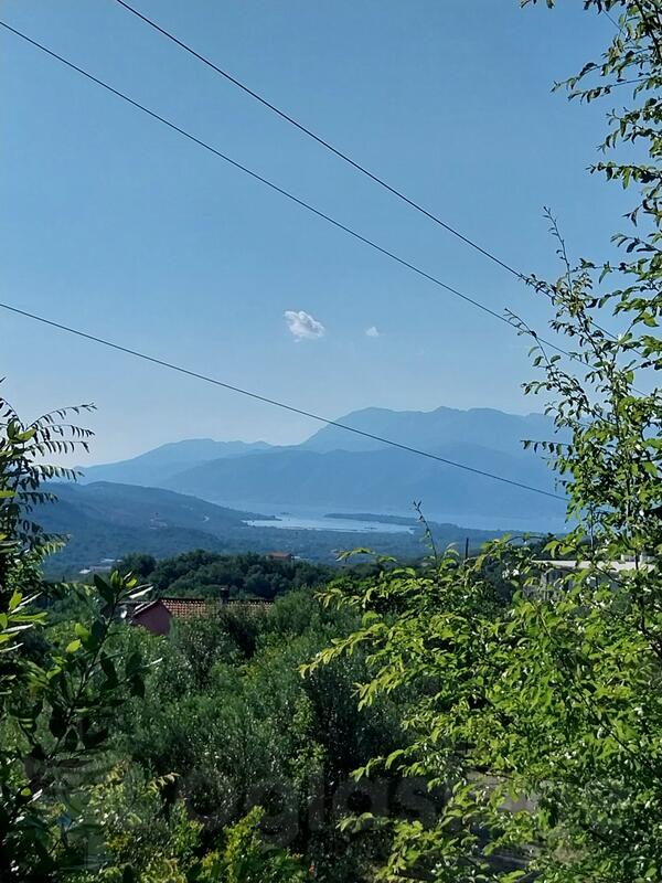 Građevinsko zemljište 1360m2 - Kotor - Prijeradi