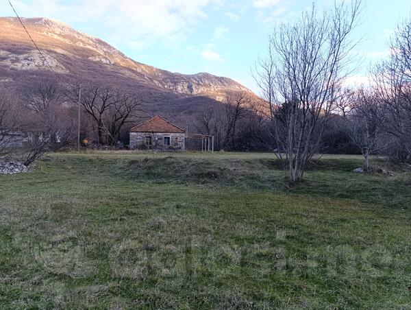 Porodična kuća 80m2 - Kotor - Ledenice Gornje