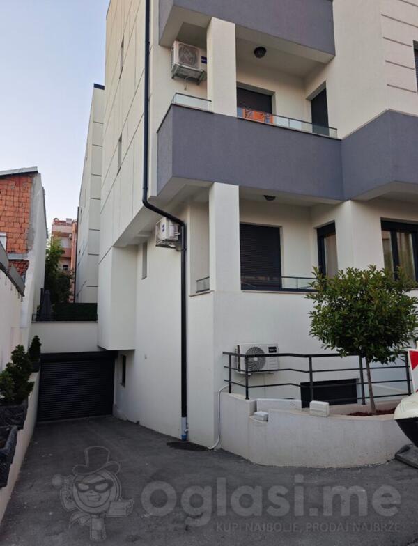 Garaža 14m2 - Voždovac - Voždovac (uži dio)