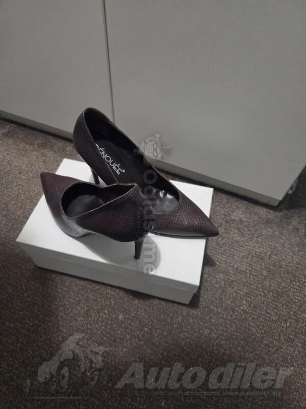 Italijanske cipele br 40