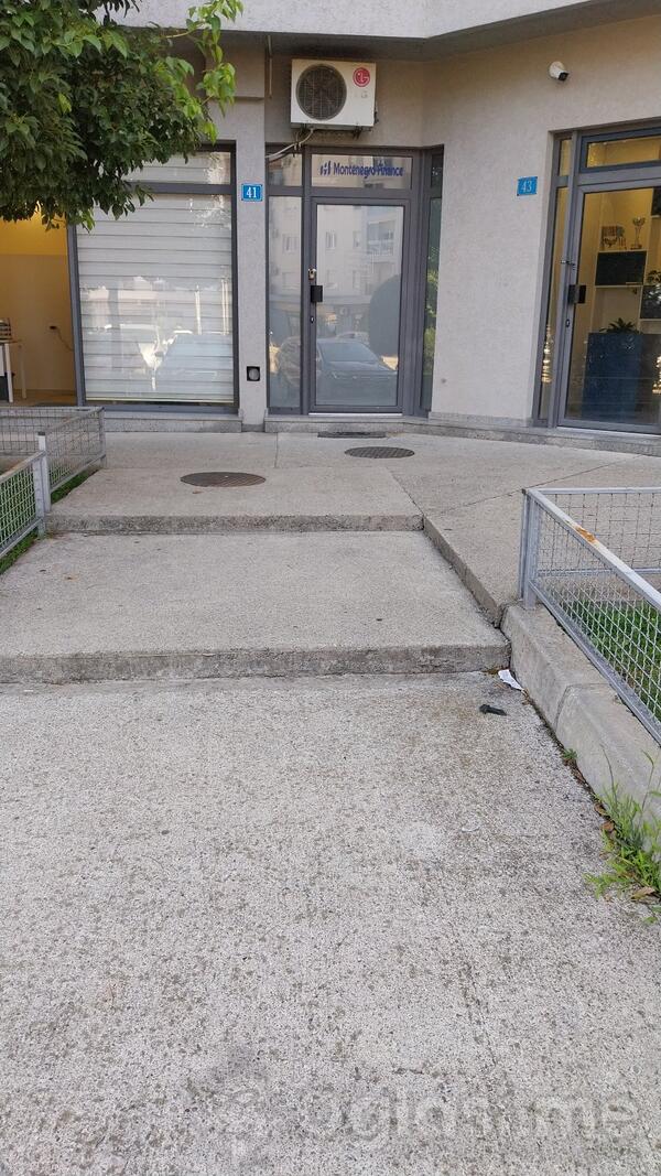 Lokal 34m2 - Podgorica - > Okolina grada