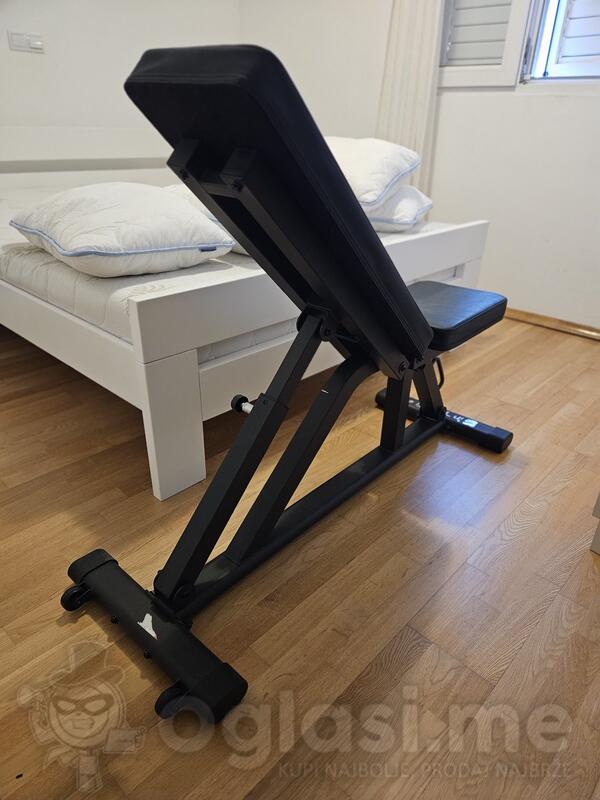 Bench klupa kao nova,podesiva