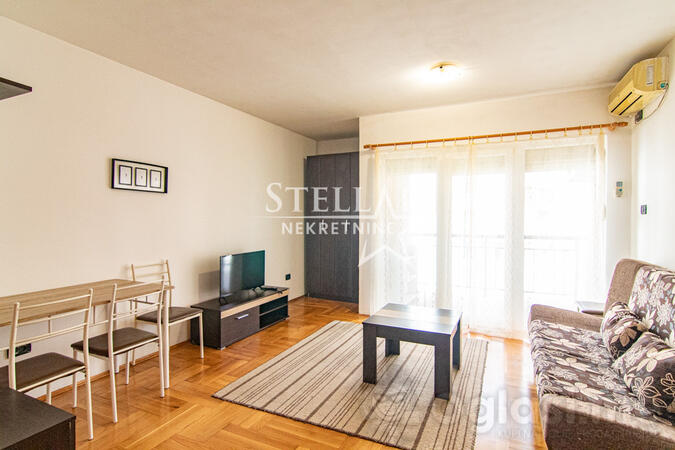 Garsonjera 27m2 - Podgorica - Iza Delte (1. Maj)