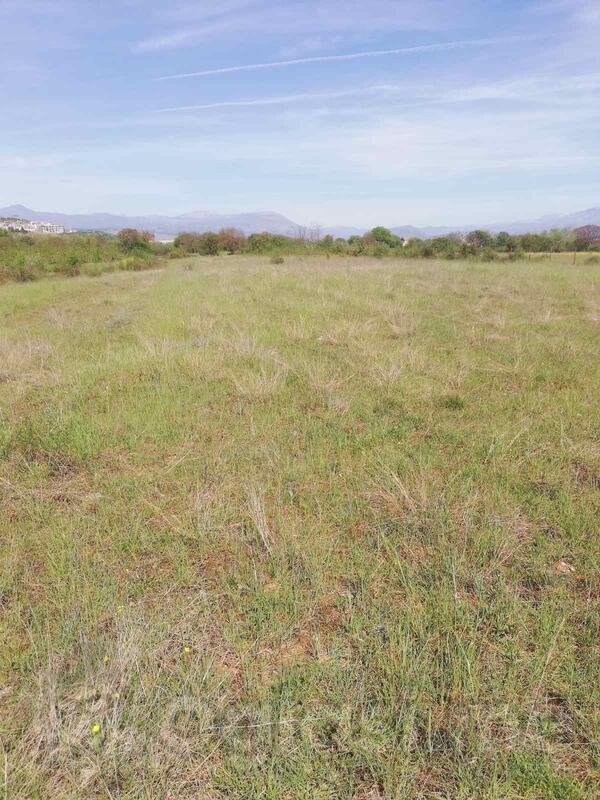 Poljoprivredno zemljište 860m2 - Podgorica - Donji Kokoti