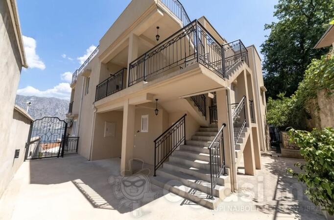 Vila 400m2 - Kotor - Prčanj