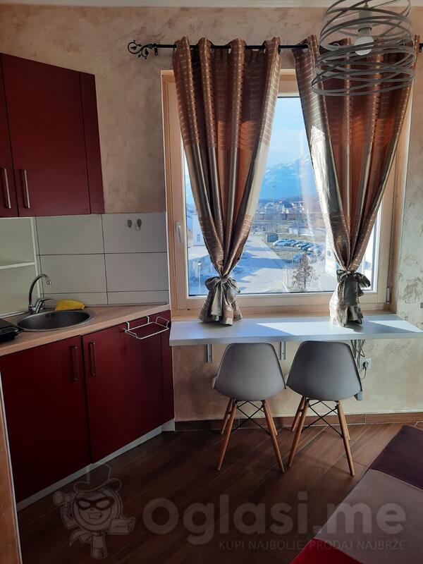 Garsonjera 15m2 - Nikšić - Autobuska stanica