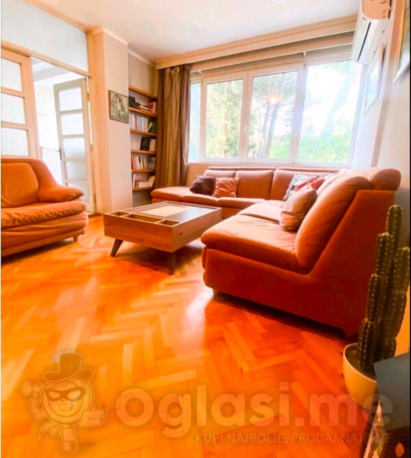 Dvosoban stan 85m2 - Podgorica - Preko Morače