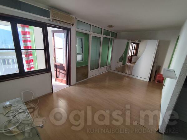 Jednosoban stan 50m2 - Herceg Novi - Topla