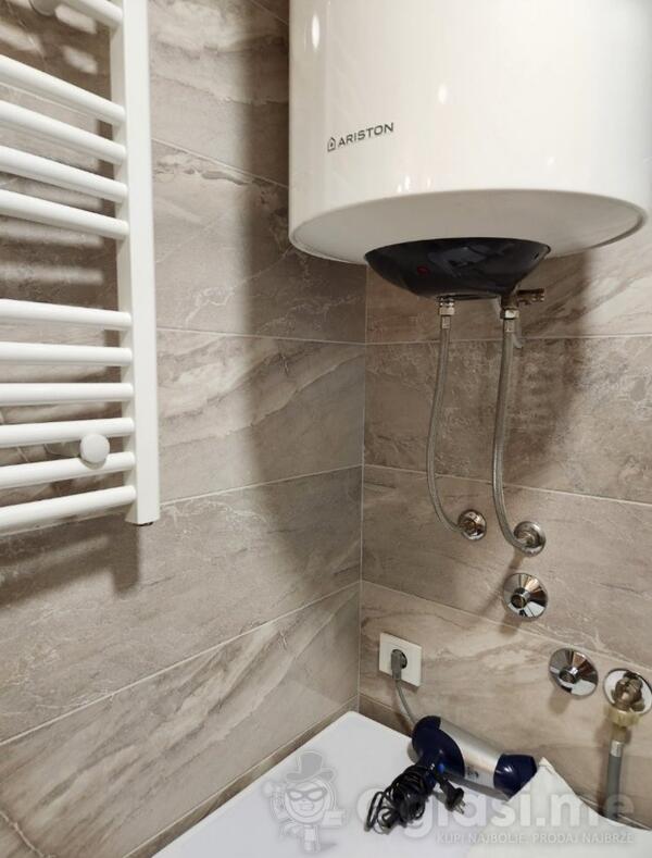 Jednosoban stan 52m2 - Podgorica - Preko Morače