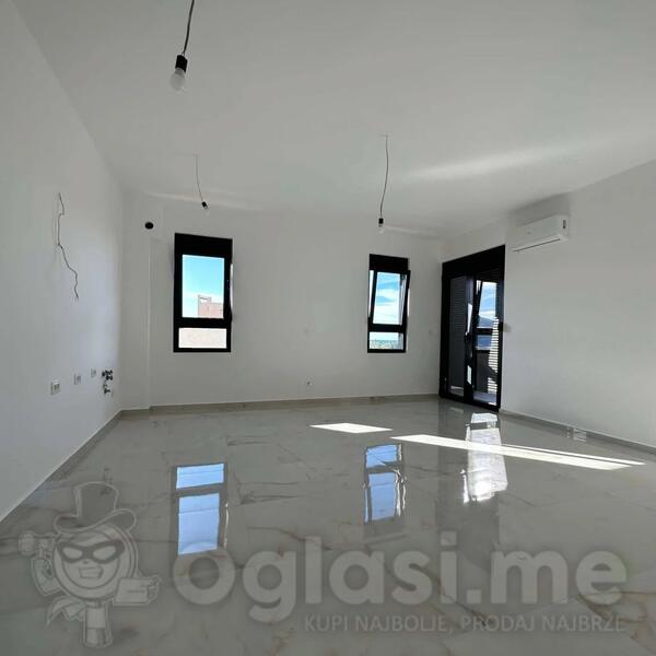 Dvosoban stan 69m2 - Bar - Čeluga