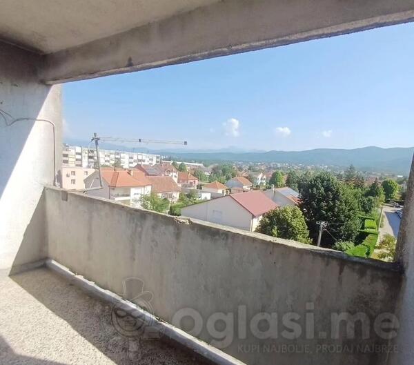 Dvosoban stan 78m2 - Nikšić - > Okolina grada