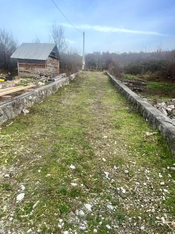 Poljoprivredno zemljište 1478m2 - Podgorica - Vranići