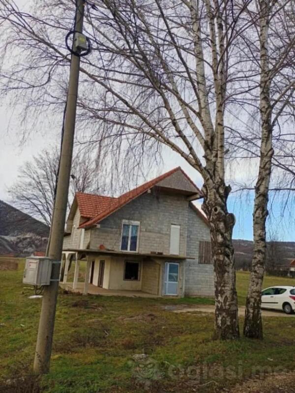 Porodična kuća 130m2 - Nikšić - Gornje Polje