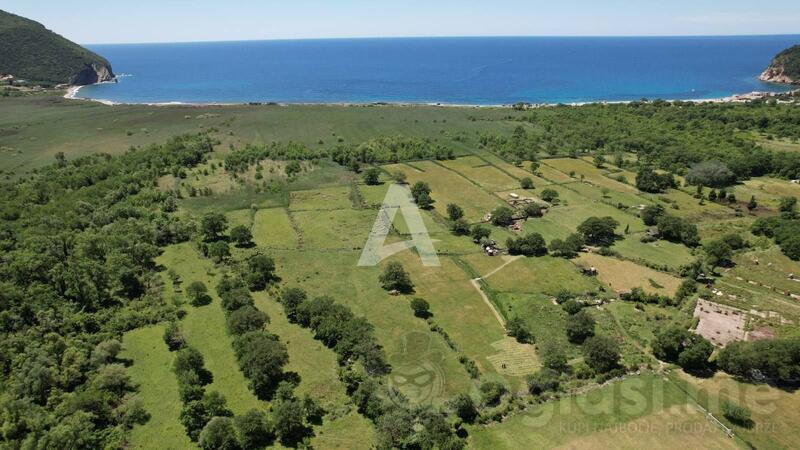 Poljoprivredno zemljište 7400m2 - Budva - Buljarica